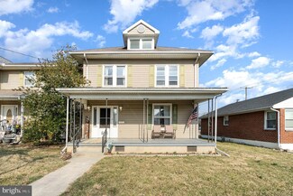 608 N Chestnut St, Palmyra, PA 17078