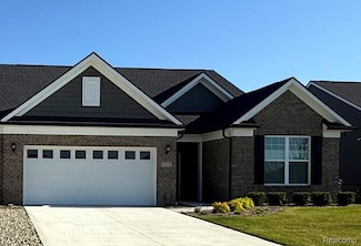 42776 Arbor Dr, Clinton Township, MI 48038