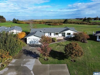 332 N Ridge View Dr, Port Angeles, WA 98362