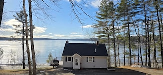 237 N Dexter Rd, Dexter, ME 04930