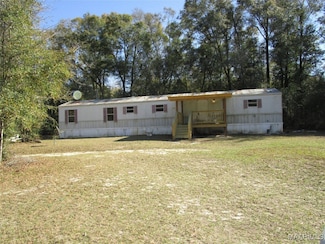 509 N King St, Samson, AL 36477