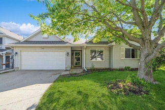 10120 Meredith Dr Unit 9, Urbandale, IA 50322