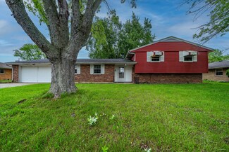 6826 Rushleigh Rd, Englewood, OH 45322
