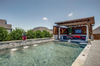 308 Carrington Dr, Argyle, TX 76226