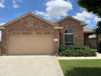 153 Creek Terrace Dr, Fort Worth, TX 76131
