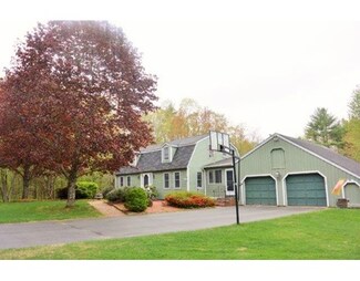 36 Lake Rd, Brentwood, NH 03833