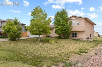 664 S Song Sparrow Dr, Pueblo, CO 81007
