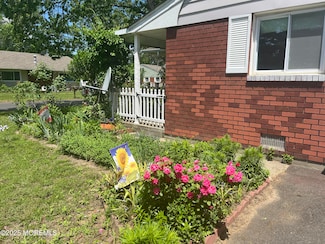 8 Lark St Unit A, Manchester, NJ 08759