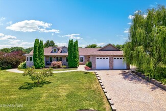 1646 Jasmine Trail, Sevierville, TN 37862