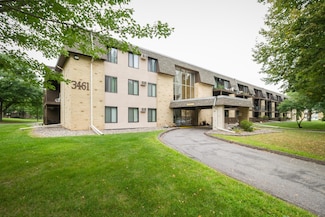 3461 Kent St Unit 1015, Shoreview, MN 55126