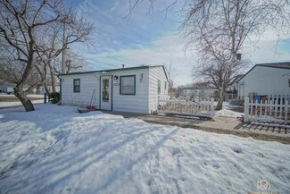 3021 Merrill St, Lincoln, NE 68503