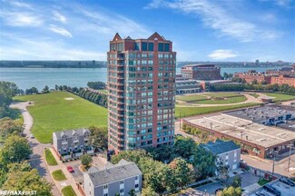3320 Spinnaker Lane #18a Ln, Detroit, MI 48207