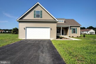 54 E Deer Trail Rd, Clayton, DE 19938
