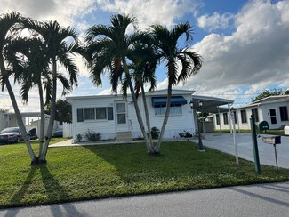 8190 SE Eagle Ave, Hobe Sound, FL 33455