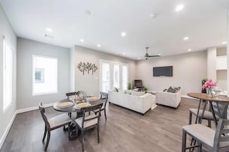 1329 Buescher Dr, Houston, TX 77043