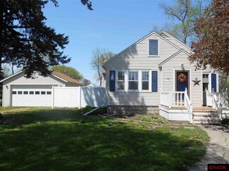 403 E Willis St, Elmore, MN 56027