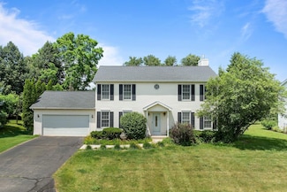 406 Lakewood Dr, Williams Bay, WI 53191