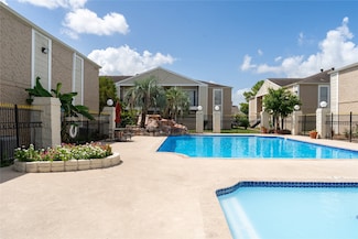 6819 Cook Rd Unit 705, Houston, TX 77072