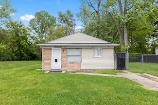 15892 Patton St, Detroit, MI 48223