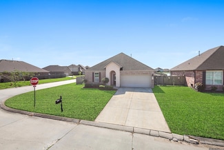 744 Lakeshore Village Dr, Slidell, LA 70461