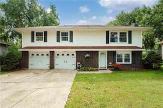 16809 E 29th St S, Independence, MO 64055