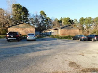 703 E Center St, White Oak, TX 75693