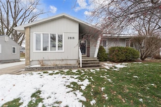2816 Giles St, West Des Moines, IA 50265