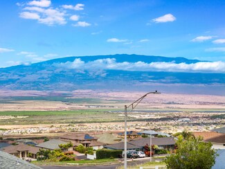 511 Kualau St, Wailuku, HI 96793