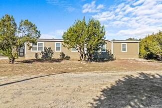 109 Packsaddle, Blanco, TX 78606