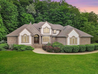 3951 Eastlake Dr, Morgantown, WV 26508
