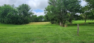 4665 E Base Rd, Glenwood, IN 46133