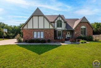 3712 SW Ashworth Ct, Topeka, KS 66610