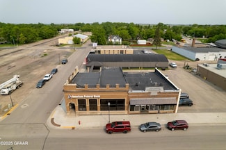 107 E Johnson Ave, Warren, MN 56762