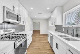 4686 Gabriel Dr, Las Vegas, NV 89121
