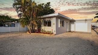 132 Gardenia St, Tavernier, FL 33070