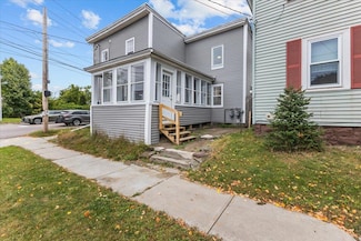 244 N Champlain St, Burlington, VT 05401