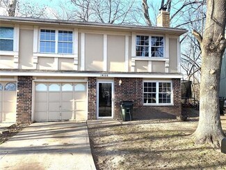 14108 Merrywood Cir, Grandview, MO 64030