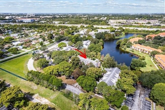 1165 Crystal Way Unit J, Delray Beach, FL 33444