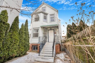 3421 W Mclean Ave, Chicago, IL 60647