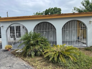 1014 W 68th St, Hialeah, FL 33014