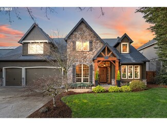2062 Fields Dr, West Linn, OR 97068