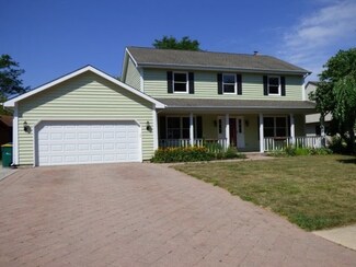 318 Mainsail Dr, Third Lake, IL 60030