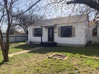 403 Crosson Ave, Ballinger, TX 76821