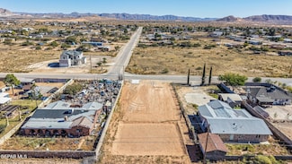 3817 John Christopher Dr, Clint, TX 79938