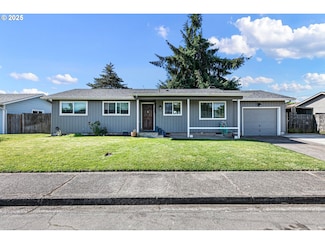 1221 Kenray Loop, Springfield, OR 97477