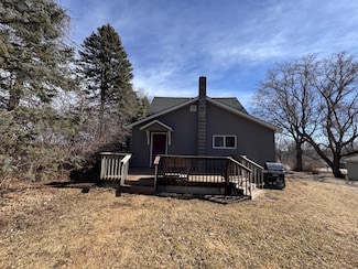 831 State St N, Eden Valley, MN 55329