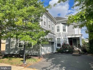8341 Tillett Loop, Manassas, VA 20110