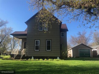 202 W 2nd St, Nielsville, MN 56568