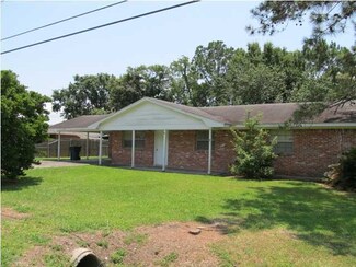 2121 Hebert St, Franklin, LA 70538