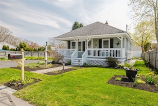 13 Greenfield St, Seekonk, MA 02771